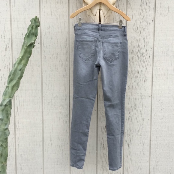 ☀️Gray Skinny Jeans - Picture 3 of 4